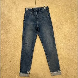 Gap, universal jogging sky high- size 29 / 8L